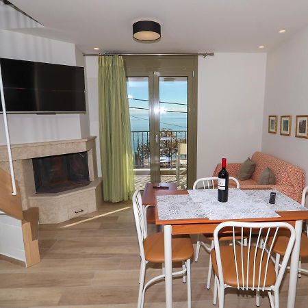 East & West Seaside Apartments Gialtra Exterior foto