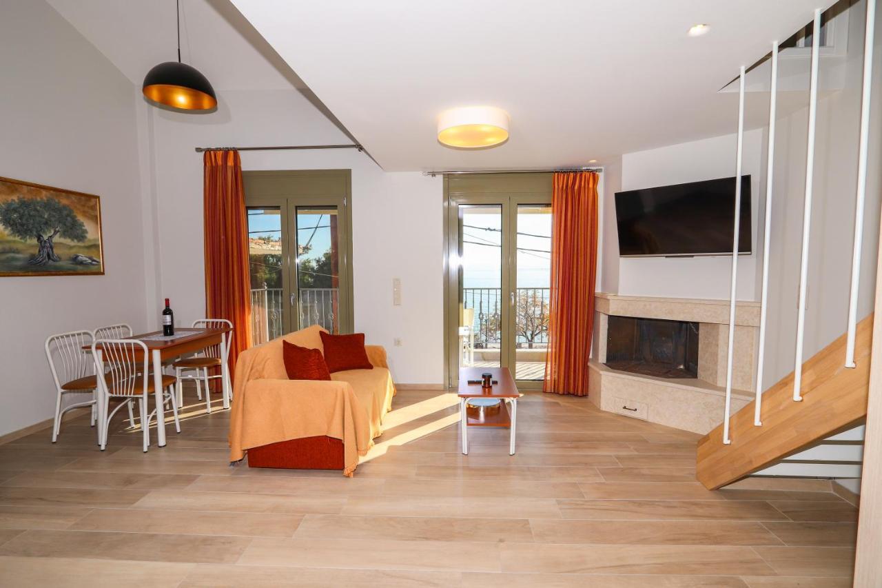 East & West Seaside Apartments Gialtra Exterior foto